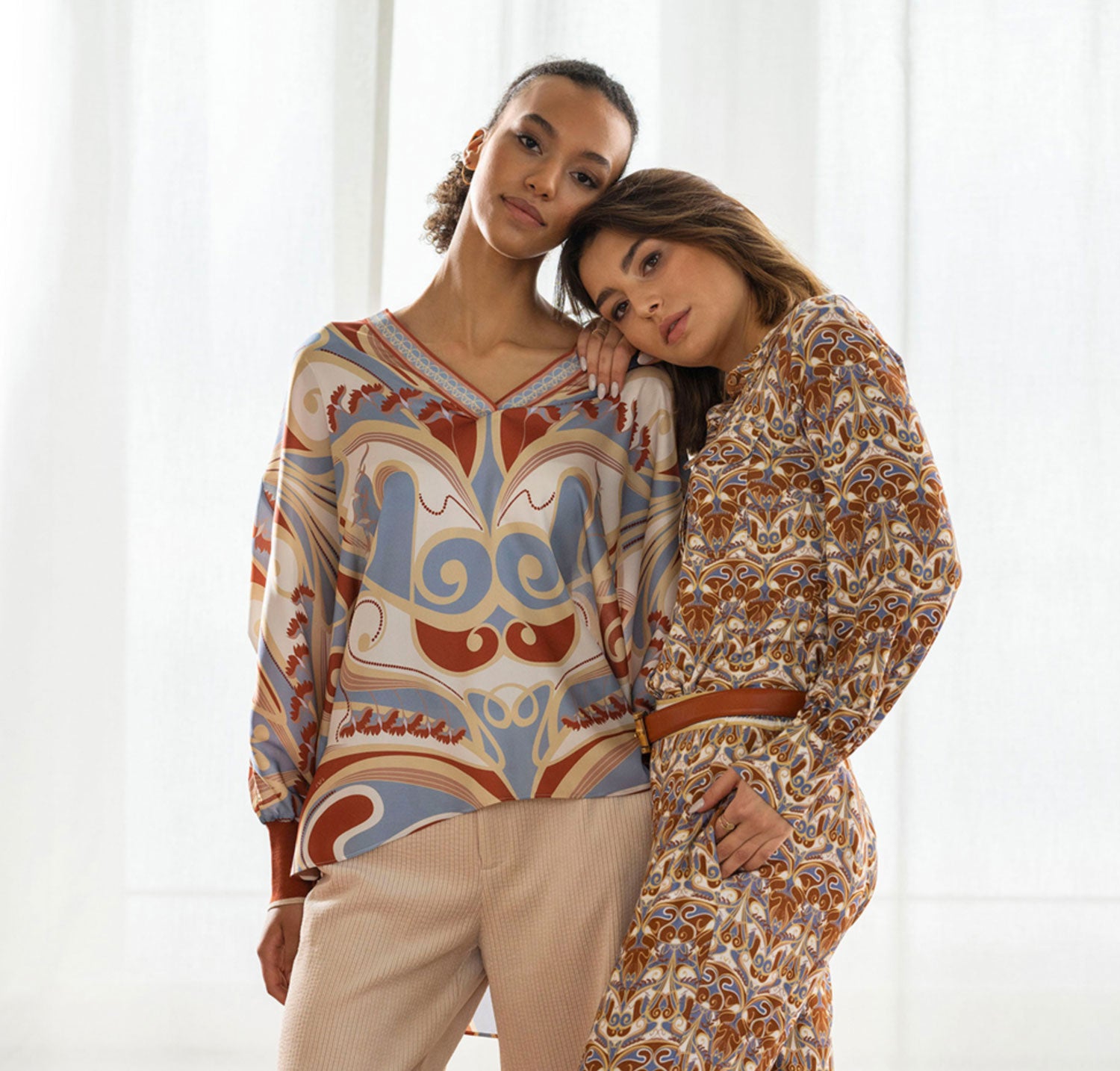 IVI Collection Online Shop | Blusen & Kleider & Hosen & Röcke