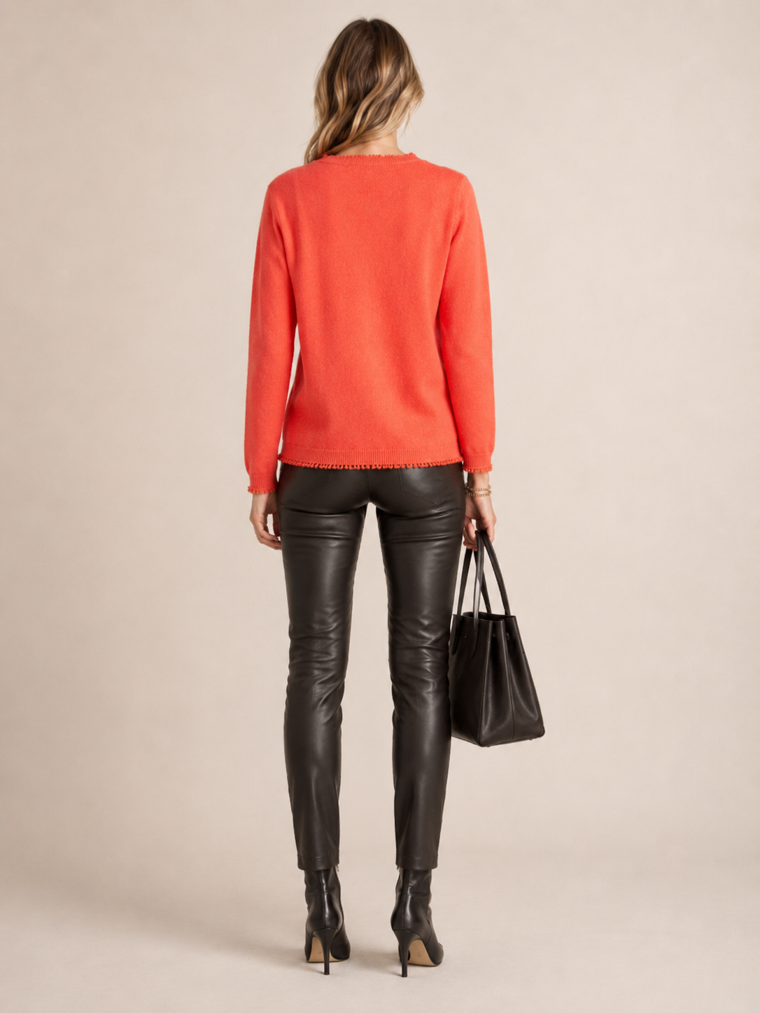Blossom & Co. Kaschmir Signature Pullover Koralle - Textur & Detail