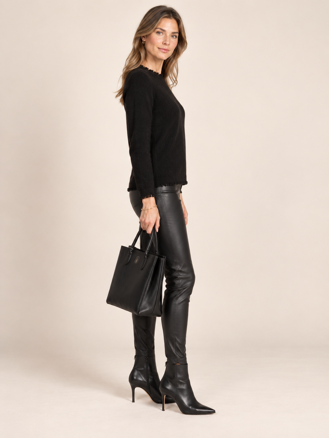 Blossom & Co. Kaschmir Signature Pullover Schwarz - Design-Fokus