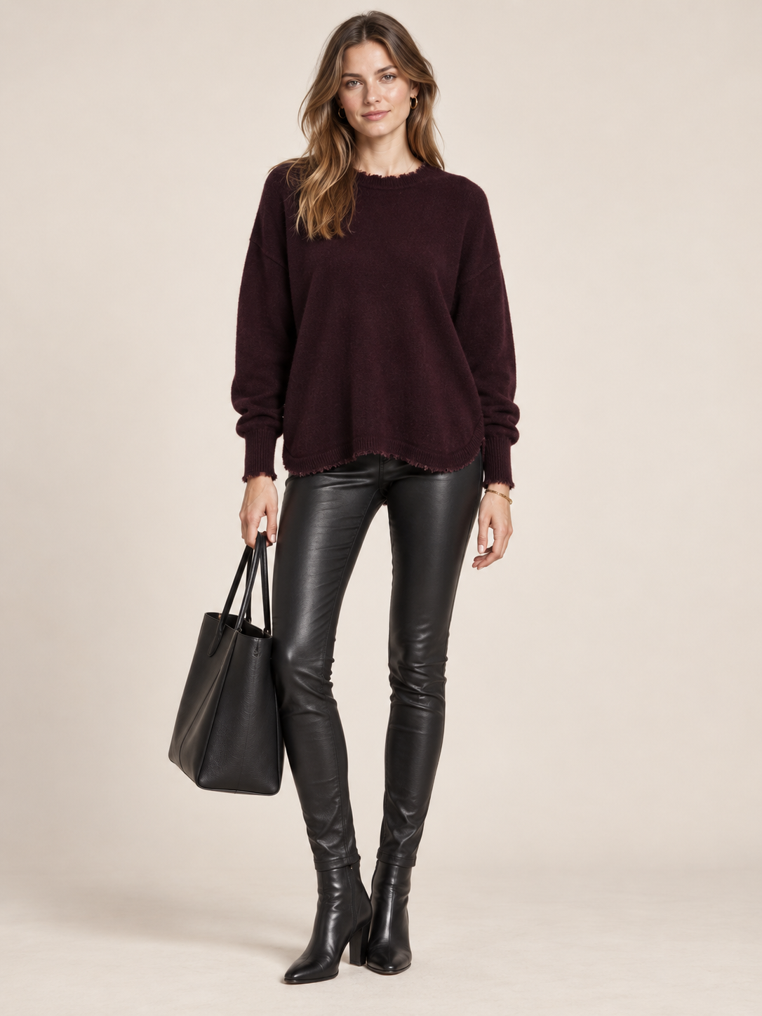 Blossom & Co. Kaschmir Signature Pullover Blackberry - Editorial-Ansicht