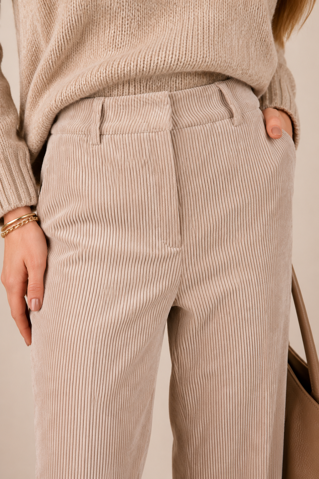 Samtige Komfort Cordhose „Amelie“ Hellbeige