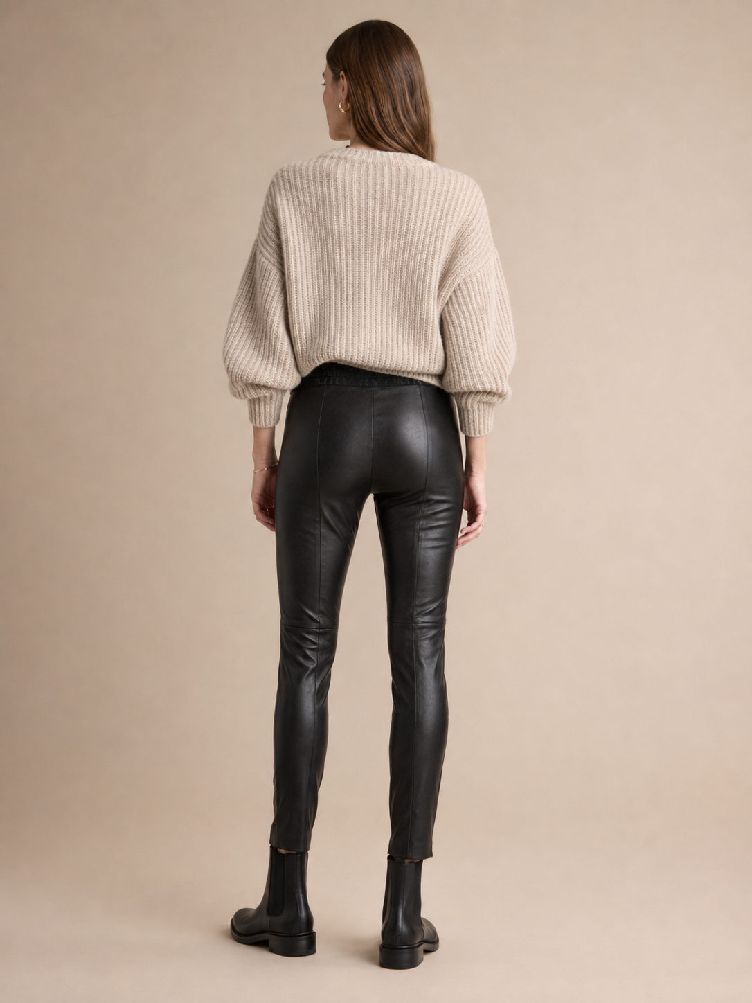 Cambio Urbaner Chic Lederimitat Hose Randa Schwarz - Textur & Detail