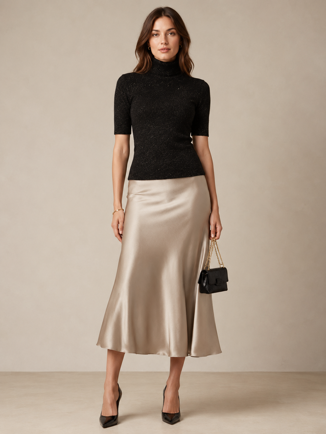 Kurzarm-Rollkragenpullover „Glamour“ Schwarz | Gold