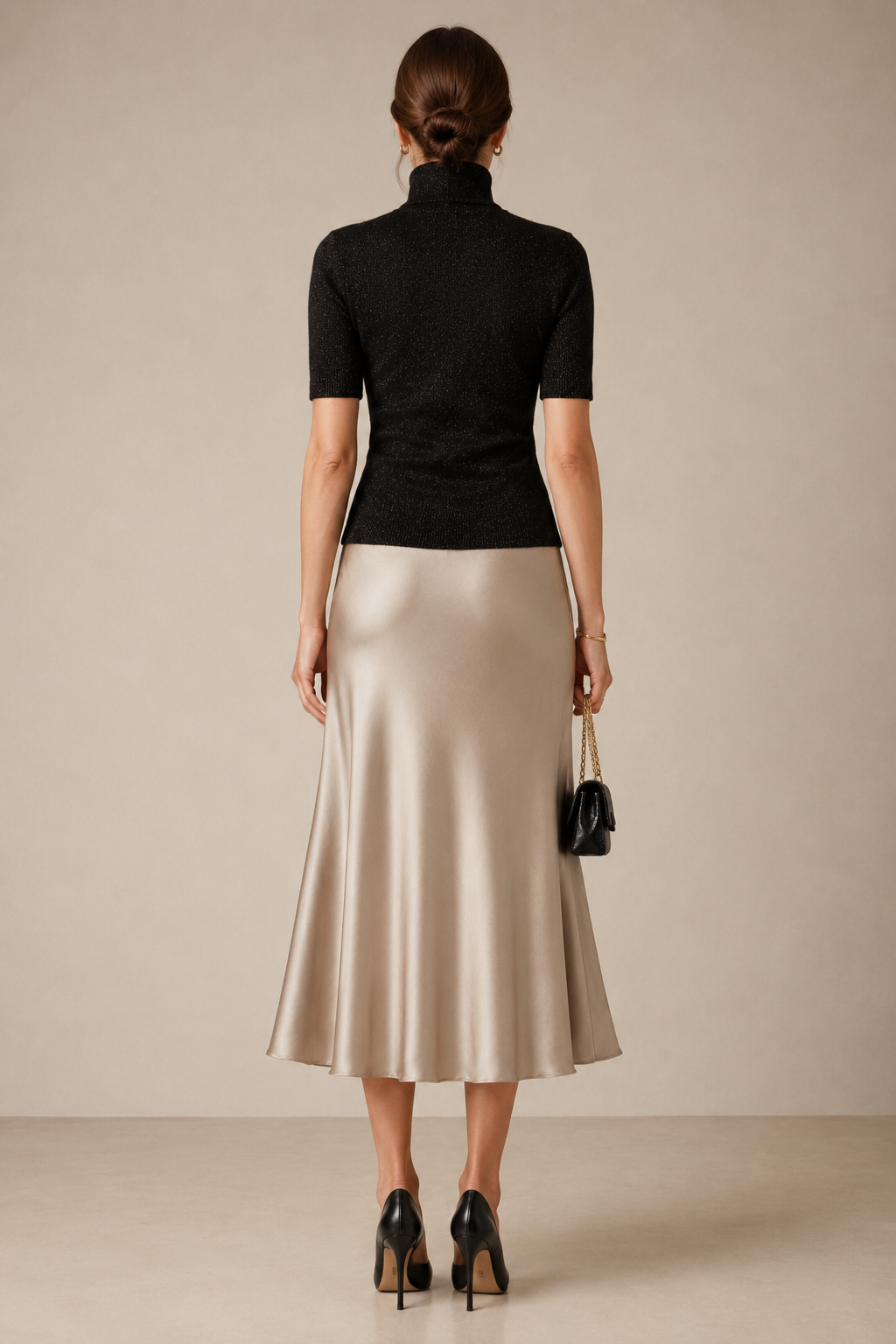 Kurzarm-Rollkragenpullover „Glamour“ Schwarz | Gold