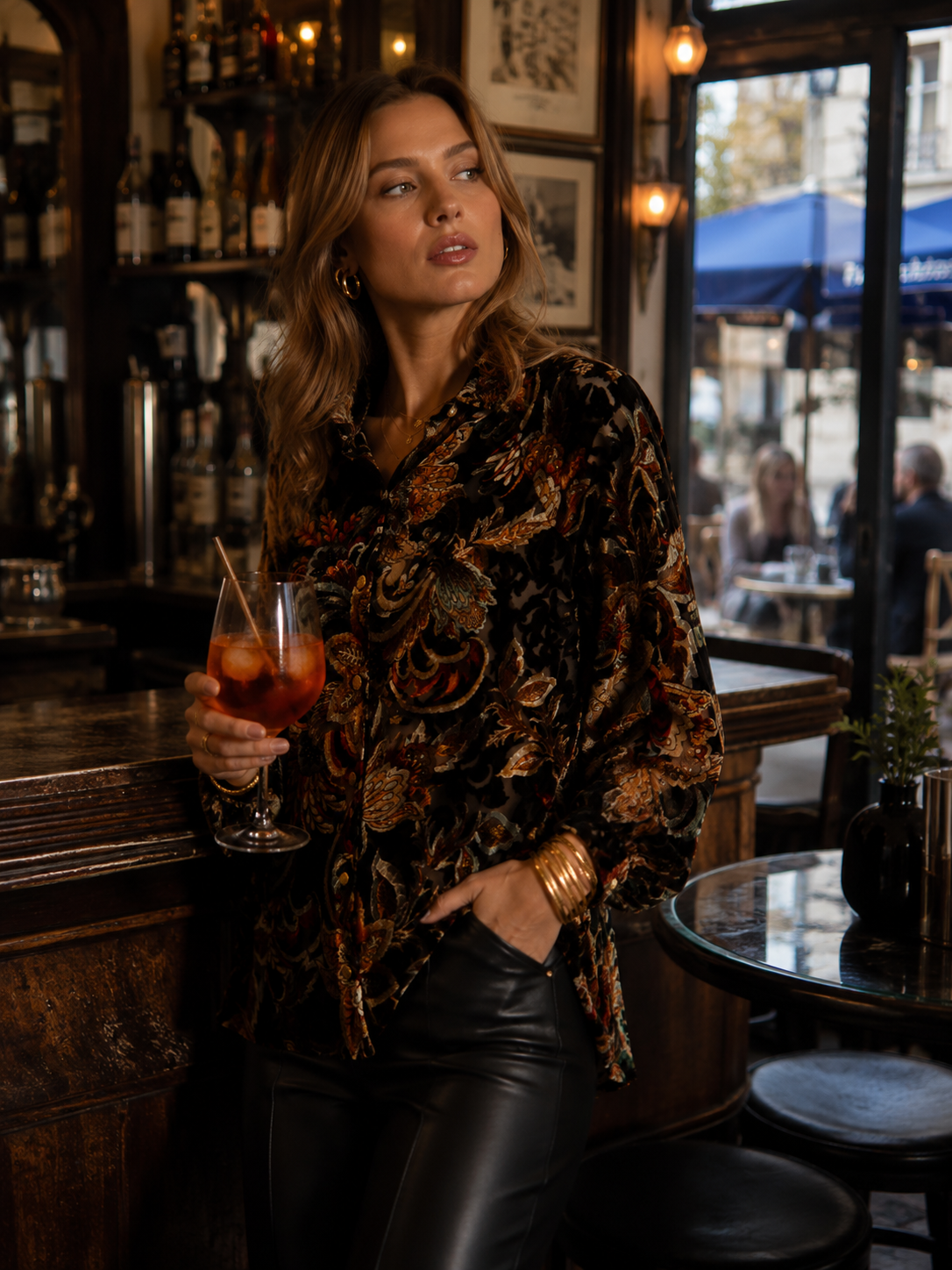 Samtausbrenner-Bluse „Floral“ Schwarz | Multicolor