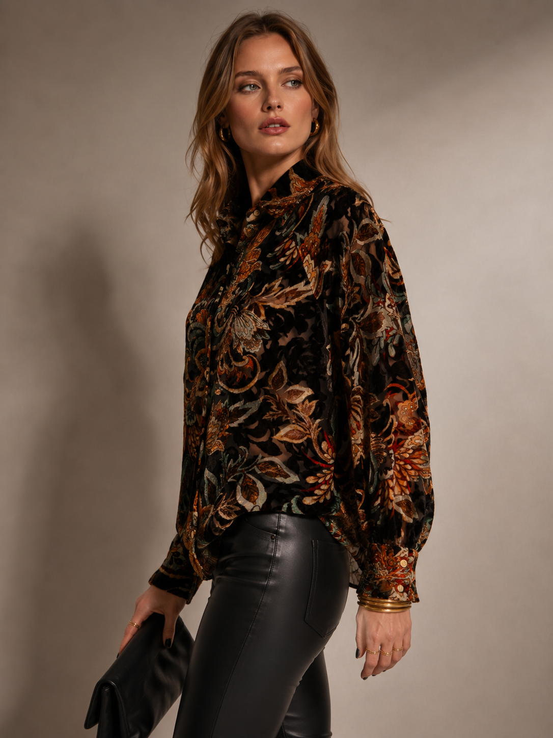 Samtausbrenner-Bluse „Floral“ Schwarz | Multicolor