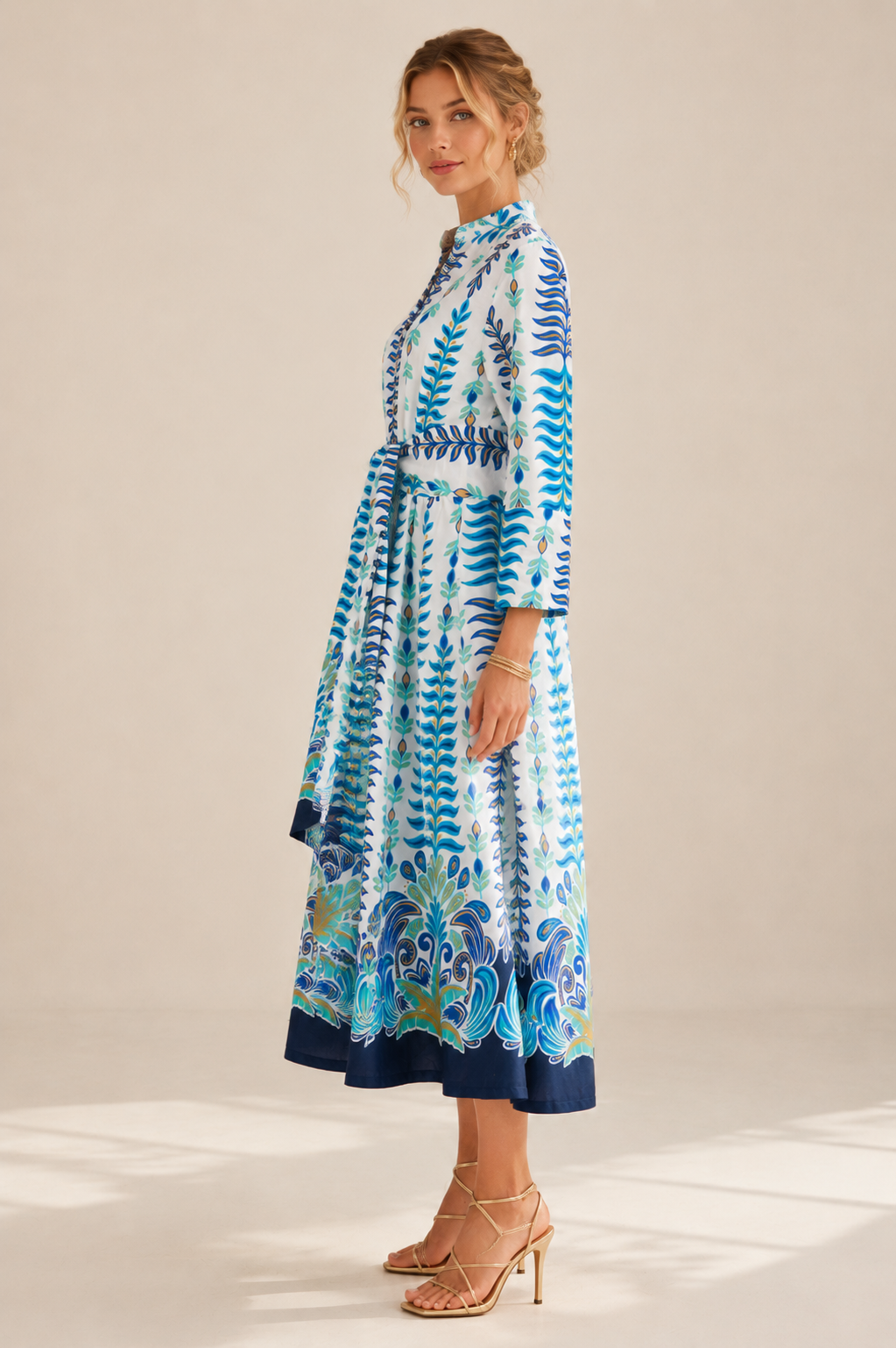 Statement-Kleid Weiß | Blau | Türkis