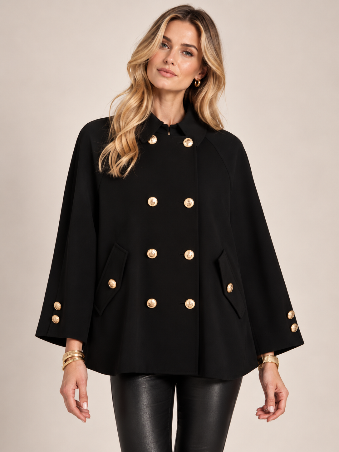 Fleur Cape-Jacke „Pariser Chic“ Schwarz / Zoom
