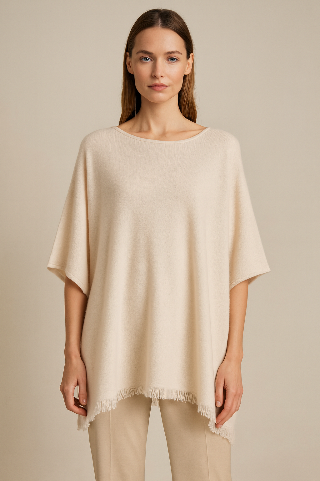 Kaschmir Pullover „Poncho Cut“ Creme