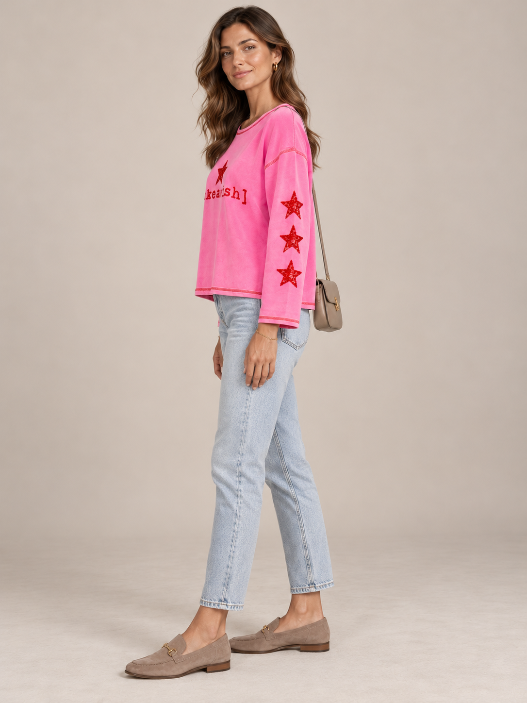 LEBENSFREUDE PUR IN PINK: DAS NICKI-SWEATSHIRT „MAKE A WISH“ VON GRACE / Seitenansicht