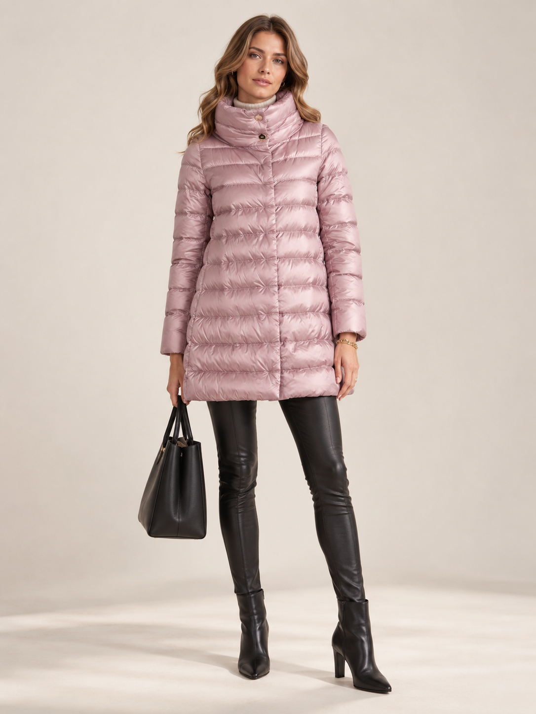 Herno Zeitloser Daunenmantel Rosa - Editorial-Ansicht