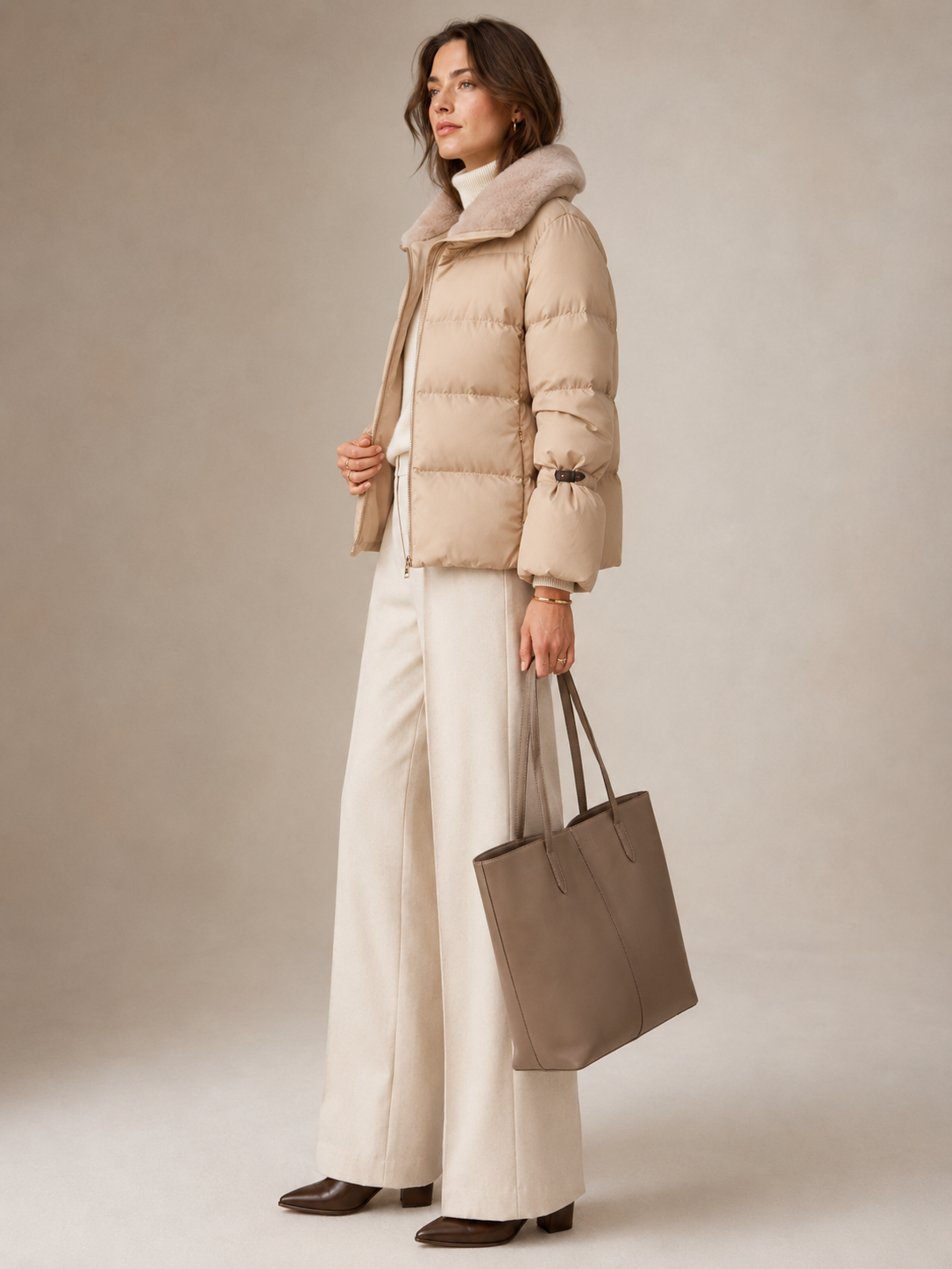 Daunenjacke Hellbeige