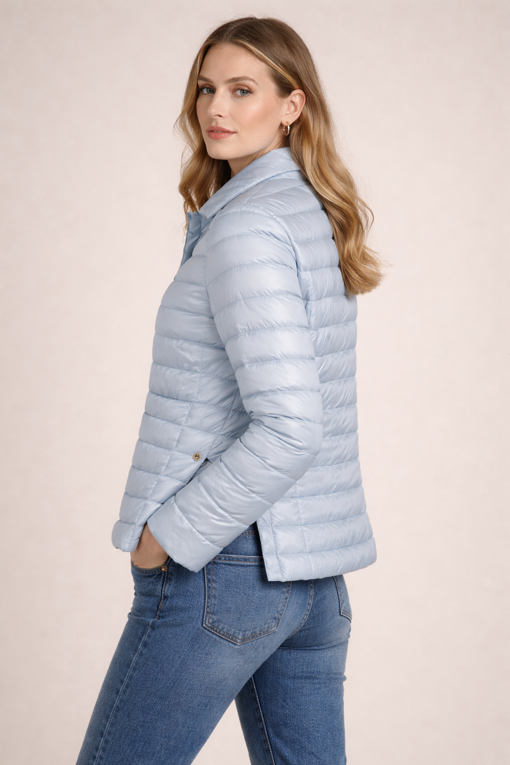 Leichte Daunenjacke Eisblau
