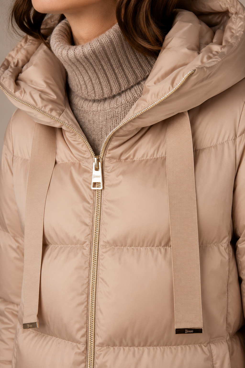 Statement Daunenmantel Hellbeige