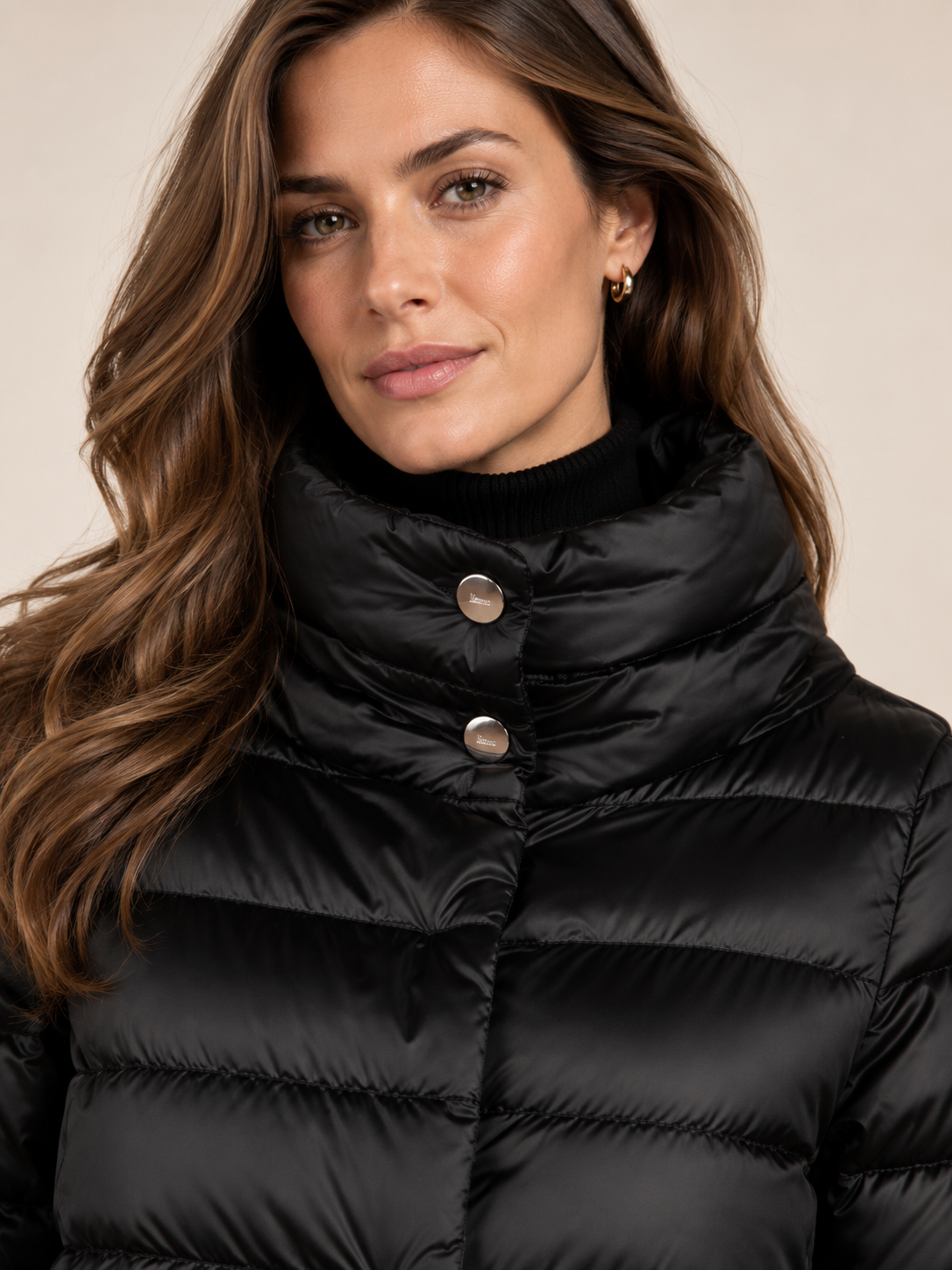 Herno Ultraleichter Zeitloser Daunenmantel Schwarz - Lookbook-Impression