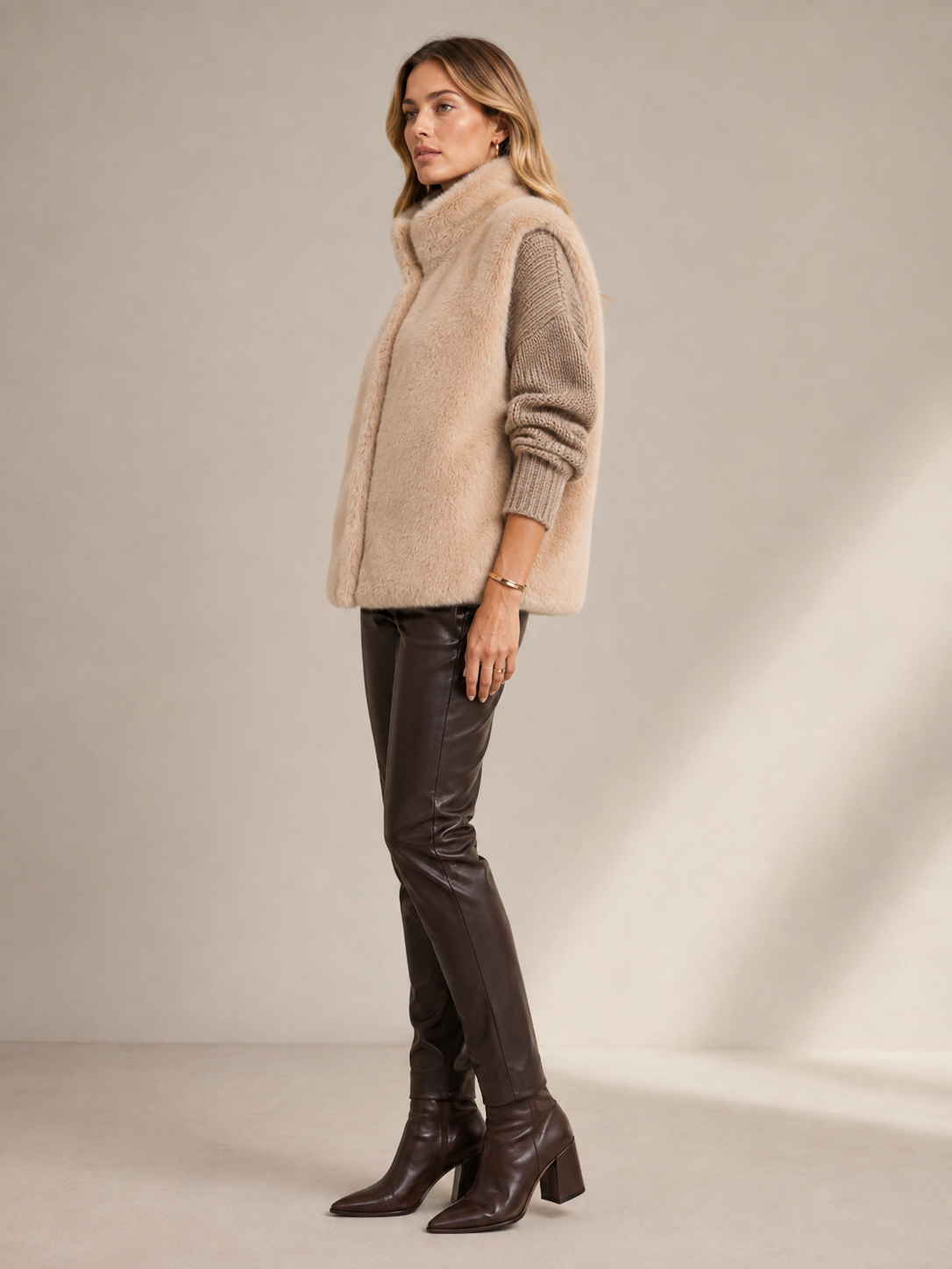 Fake-Fur-Weste Beige