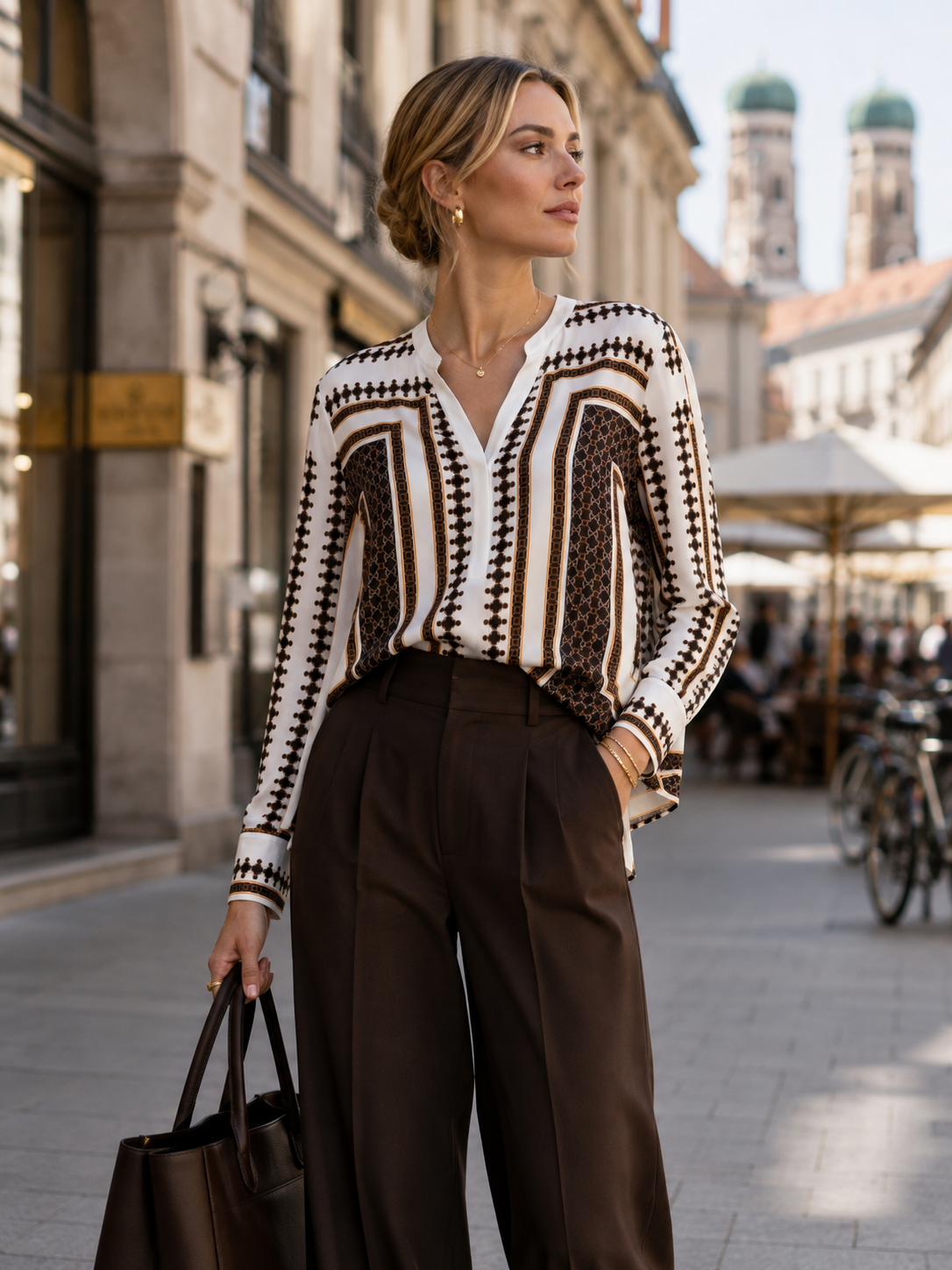 Statement-Bluse „Geometrischen Ornamenten“ Braun | Gelb | Weiß