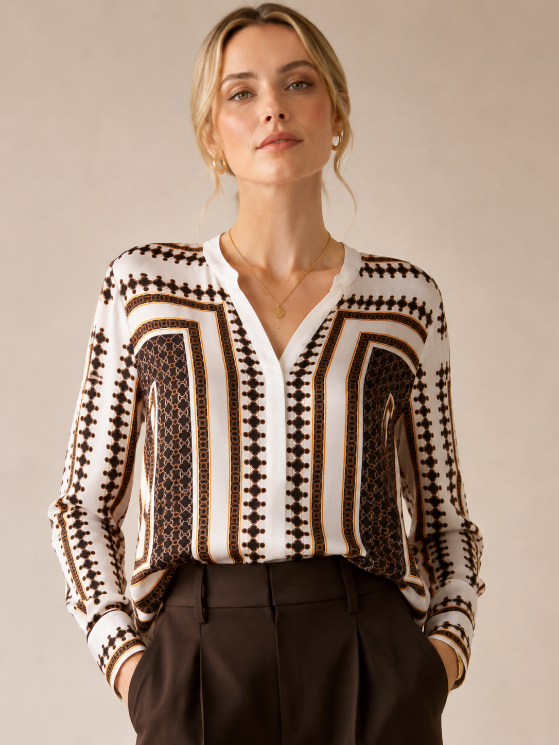 Statement-Bluse „Geometrischen Ornamenten“ Braun | Gelb | Weiß
