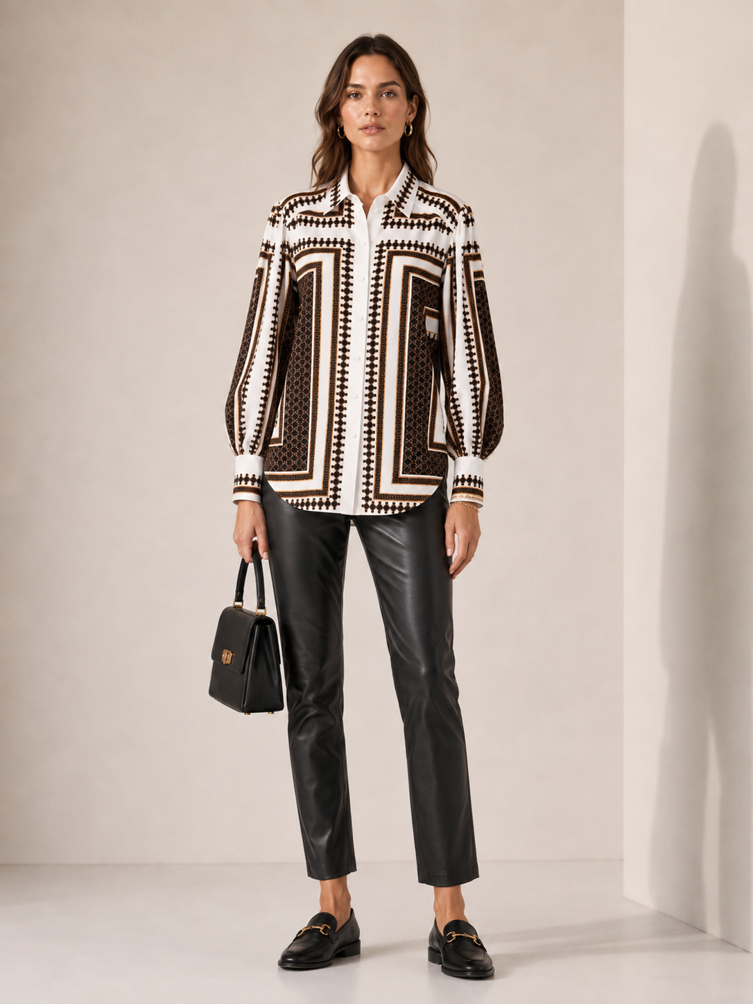 Statement-Bluse „Ketten- & Ornamente“ Braun | Gelb | Weiß