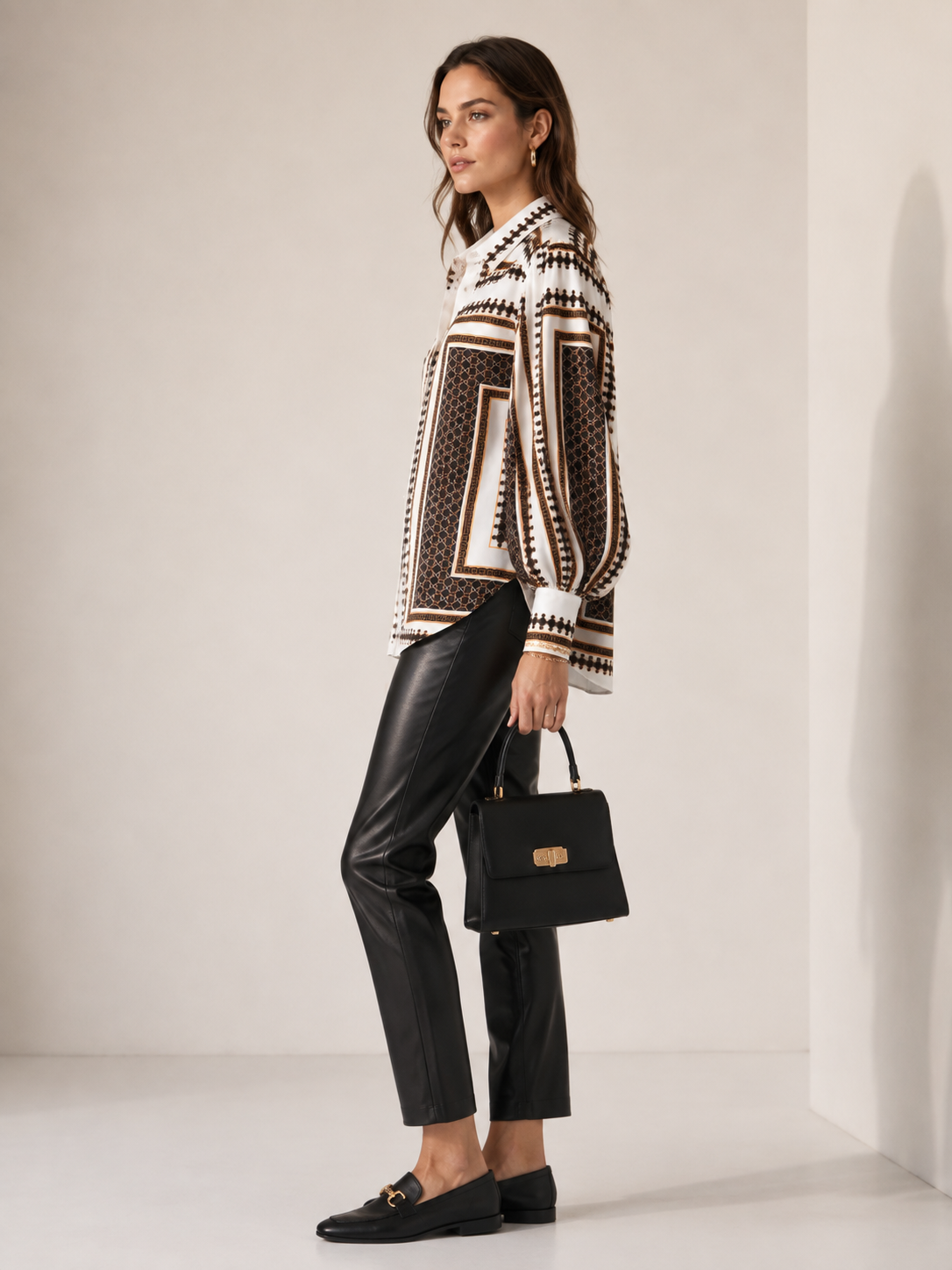 Statement-Bluse „Ketten- & Ornamente“ Braun | Gelb | Weiß