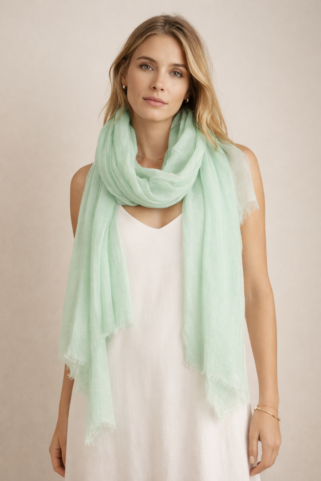 Hauchzarter Luxus Kaschmirschal Mintgrün / Pastellgrün