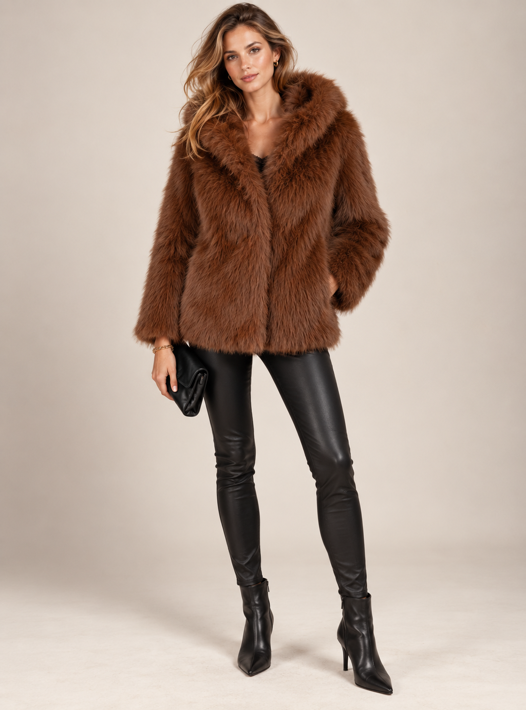 Kimmich Trikot / Mondäne Eleganz Fake-Fur-Jacke Nougat / Frontansicht