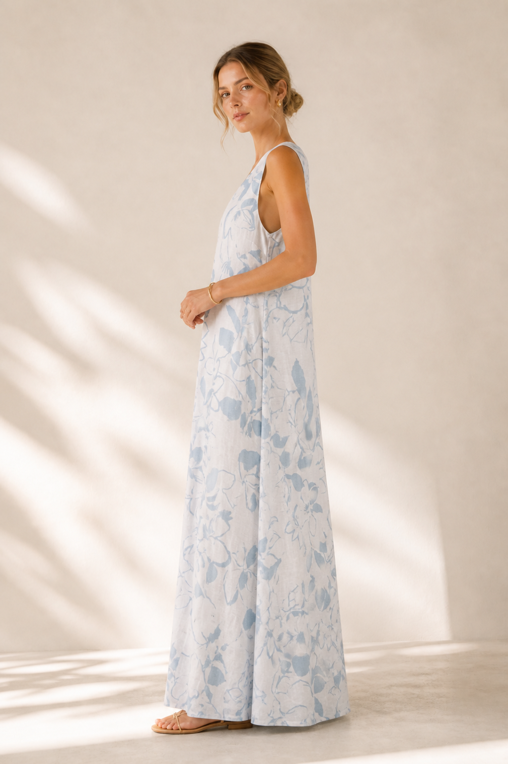 Leinen-Maxikleid „Fächer“ Hellblau | Weiß