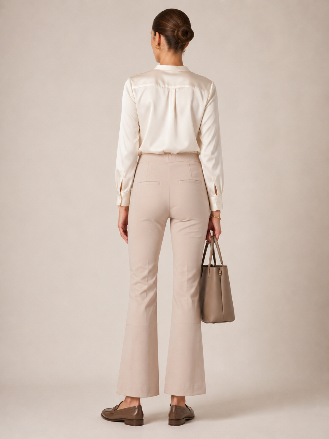 Elegante Kick-Flare Hose „Amaia“ Beige