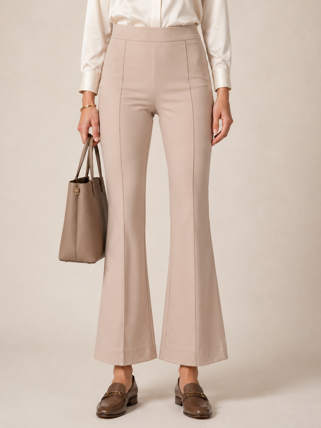 Elegante Kick-Flare Hose „Amaia“ Beige