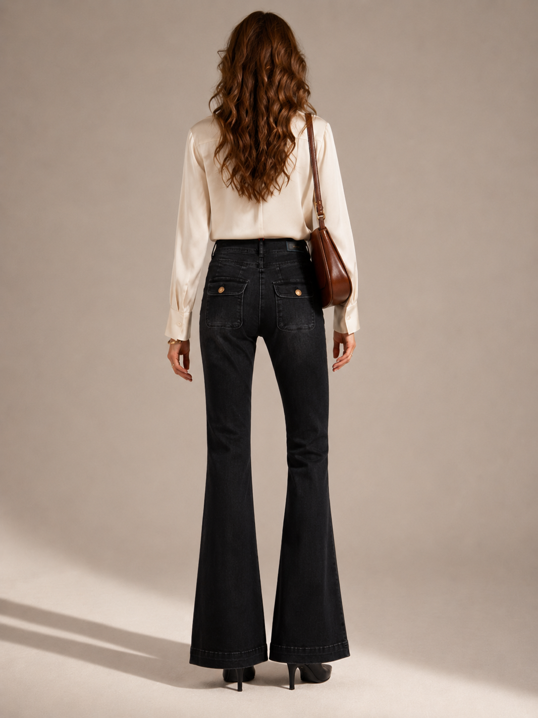 Flared-Jeans „Camille“ Schwarz | Edle Waschung