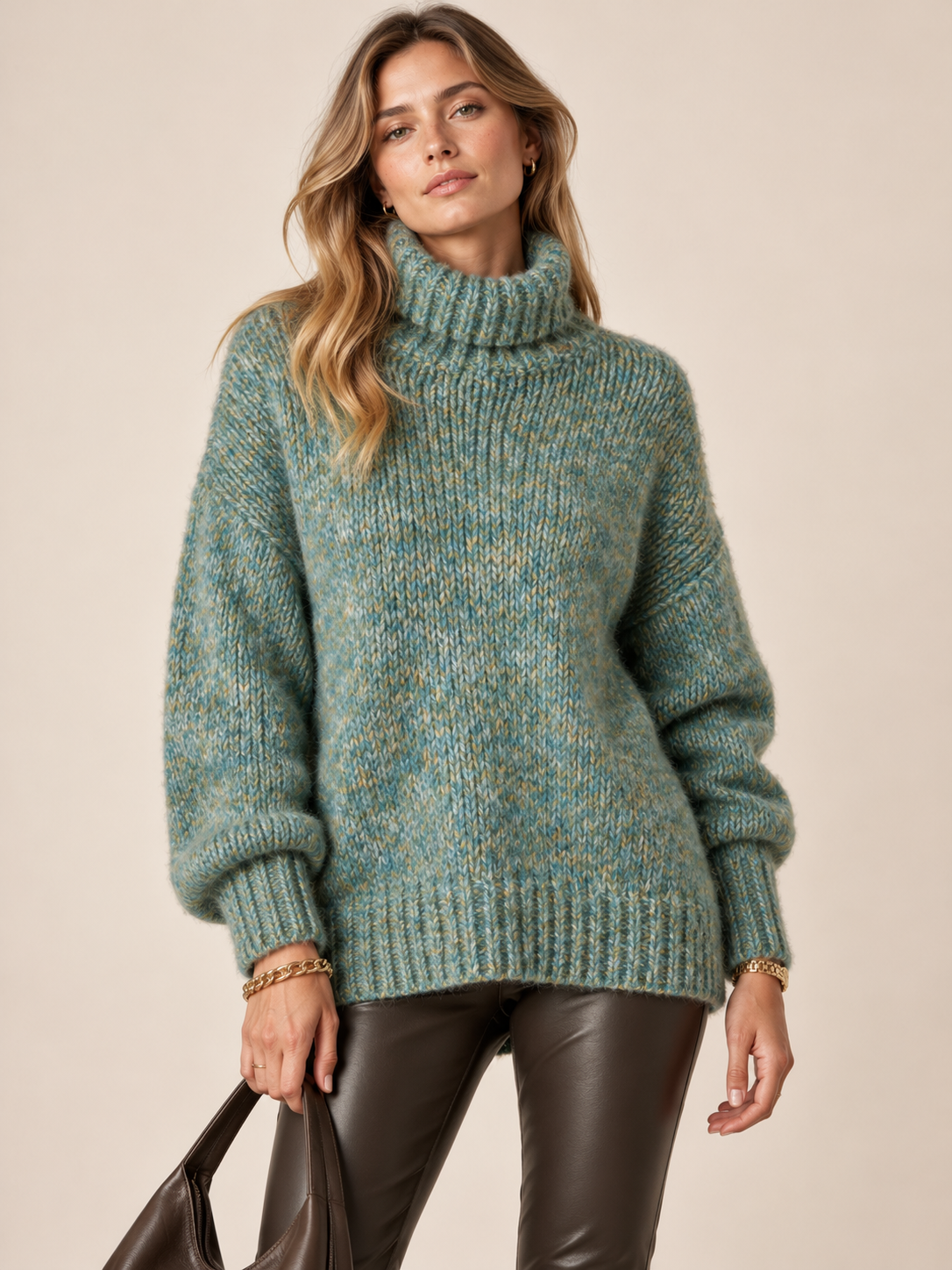 KUSCHELIGE LUXUS-MOMENTE: DER CASHMERE-PULLOVER „GABRIELLE“ VON SIMONE BRUNS / Zoomansicht
