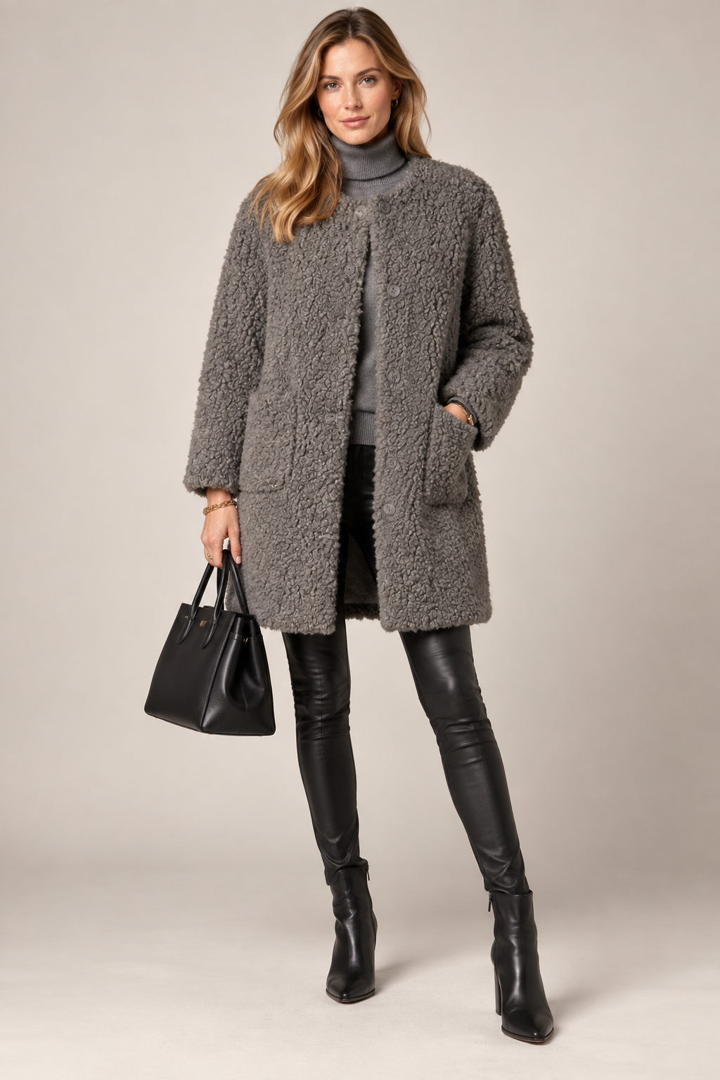 Vittoria Bini / KUSCHELIGER TEDDYMANTEL „CURLY“ Grau / Frontansicht