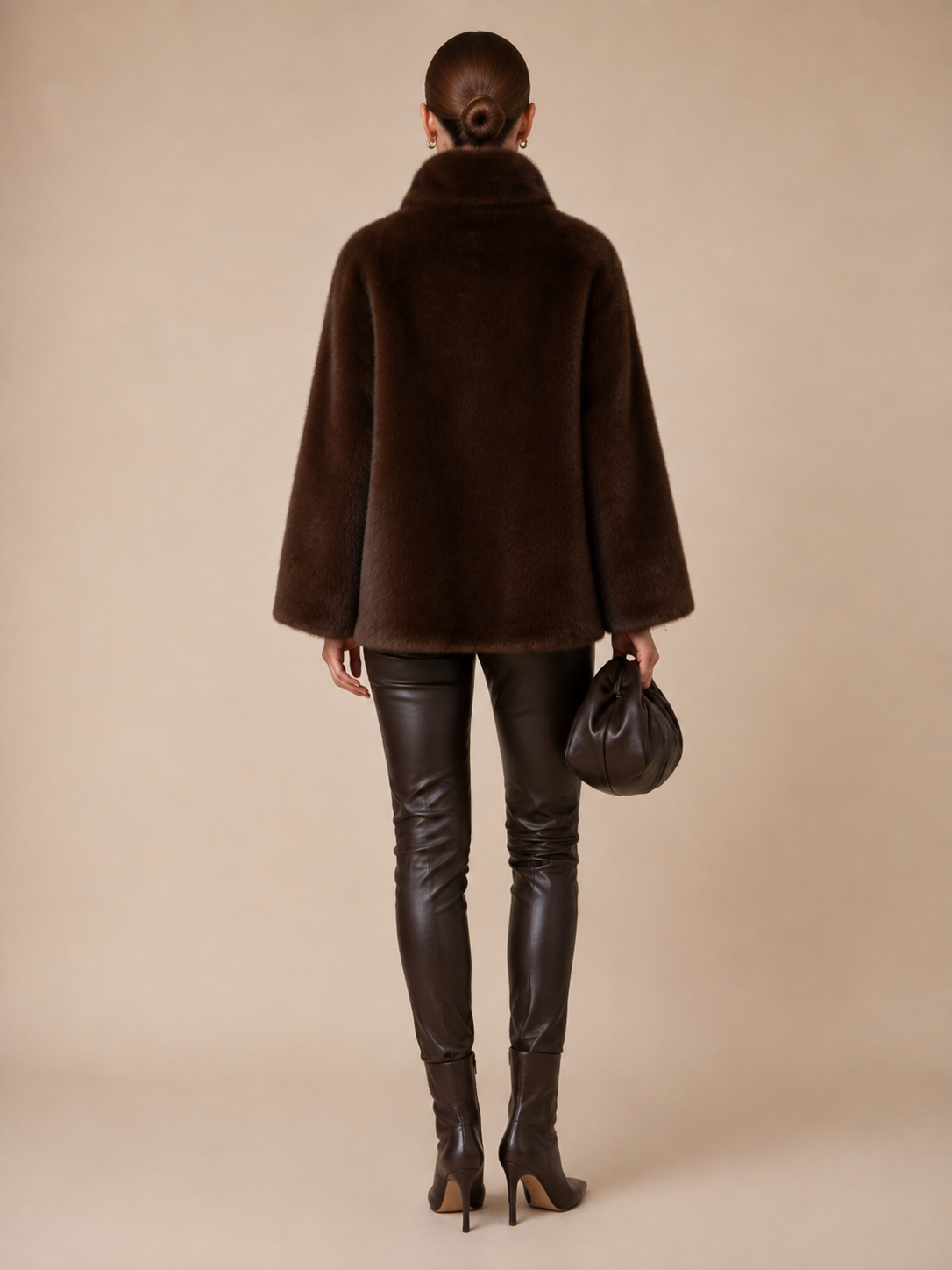 Artico Kuschelige Fake-Fur-Wendejacke Schokobraun - Style-Facette 1