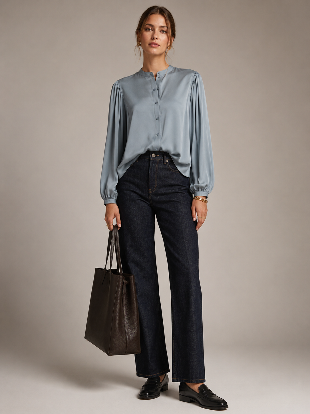 Seidenbluse „LUCIA“ Silbergrau mit dezentem Glanz