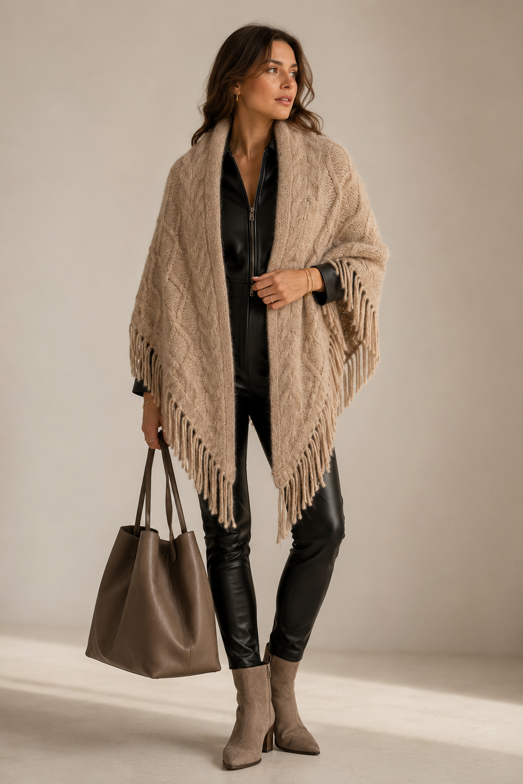 Kaschmir-Dreieckstuch „Clara“ Beige / Sand