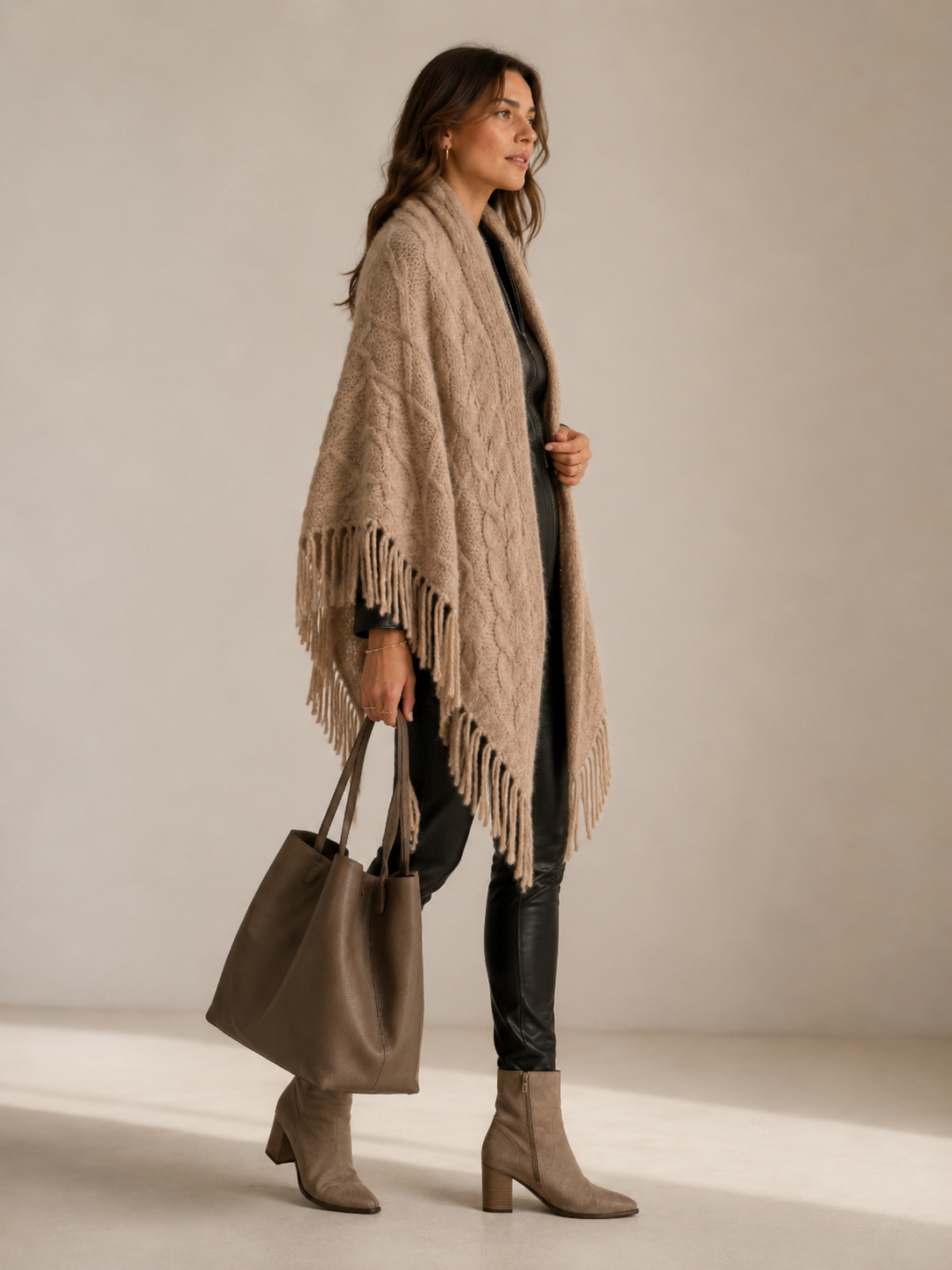 Kaschmir-Dreieckstuch „Clara“ Beige / Sand