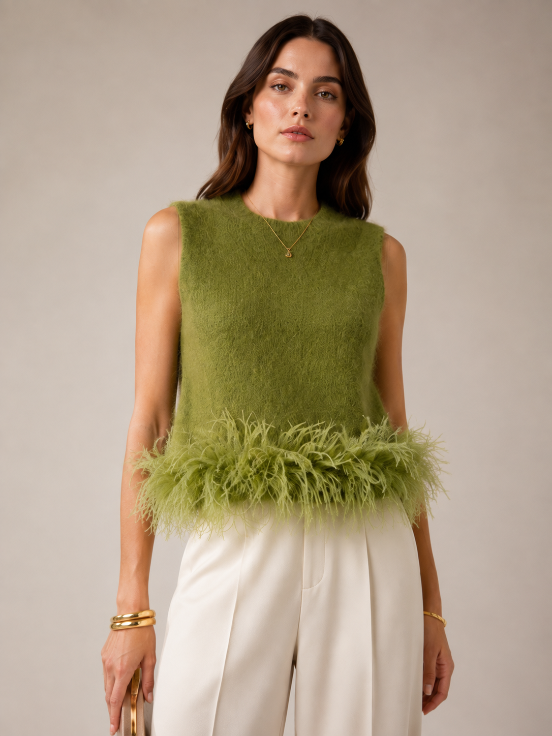 Blossom & Co. Statement-Strick-Top Federbesatz Grün - Lookbook-Impression