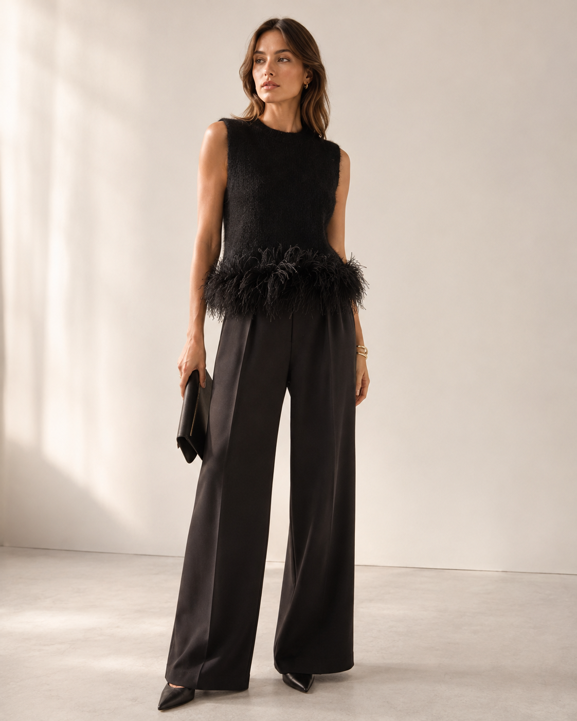 Blossom & Co. Statement-Strick-Top Federbesatz Schwarz - Editorial-Ansicht