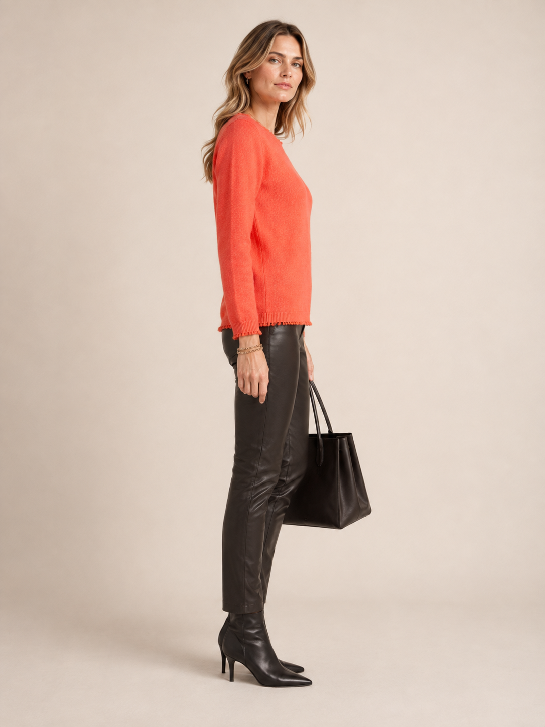 Blossom & Co. Kaschmir Signature Pullover Koralle - Design-Fokus