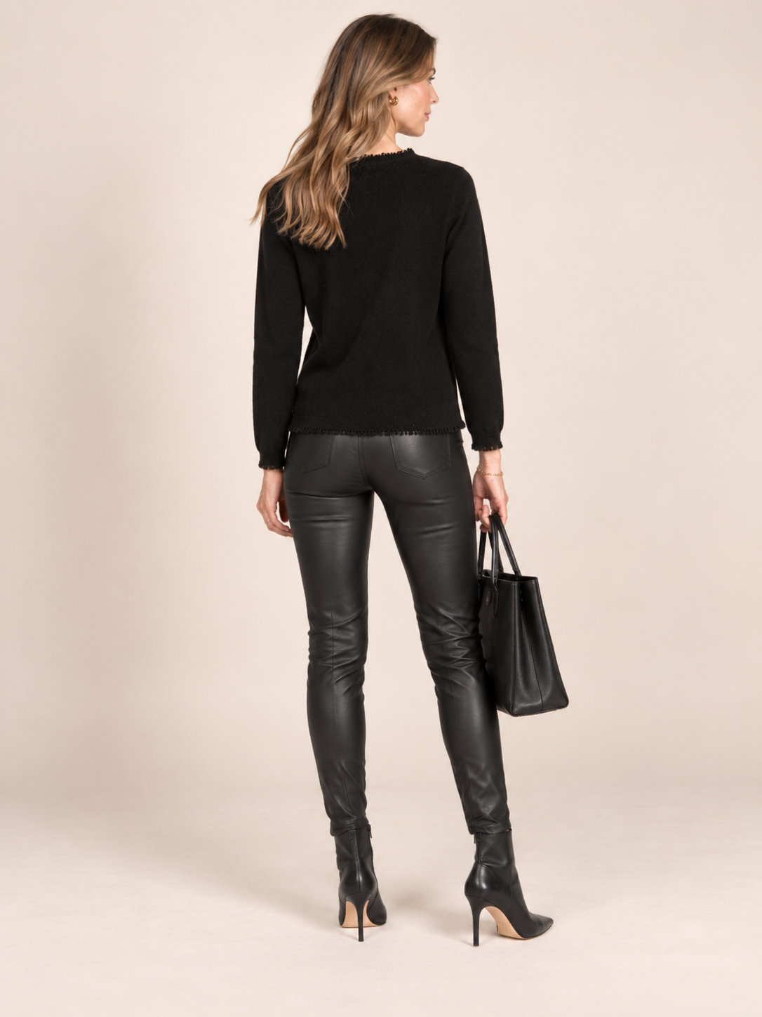 Blossom & Co. Kaschmir Signature Pullover Schwarz - Textur & Detail