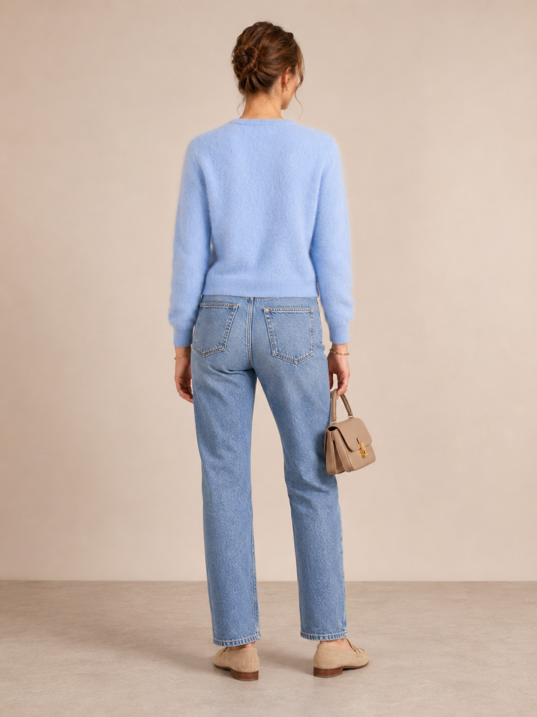 Flauschige Kaschmir-Strickjacke „Schmuckknöpfe“ Hellblau