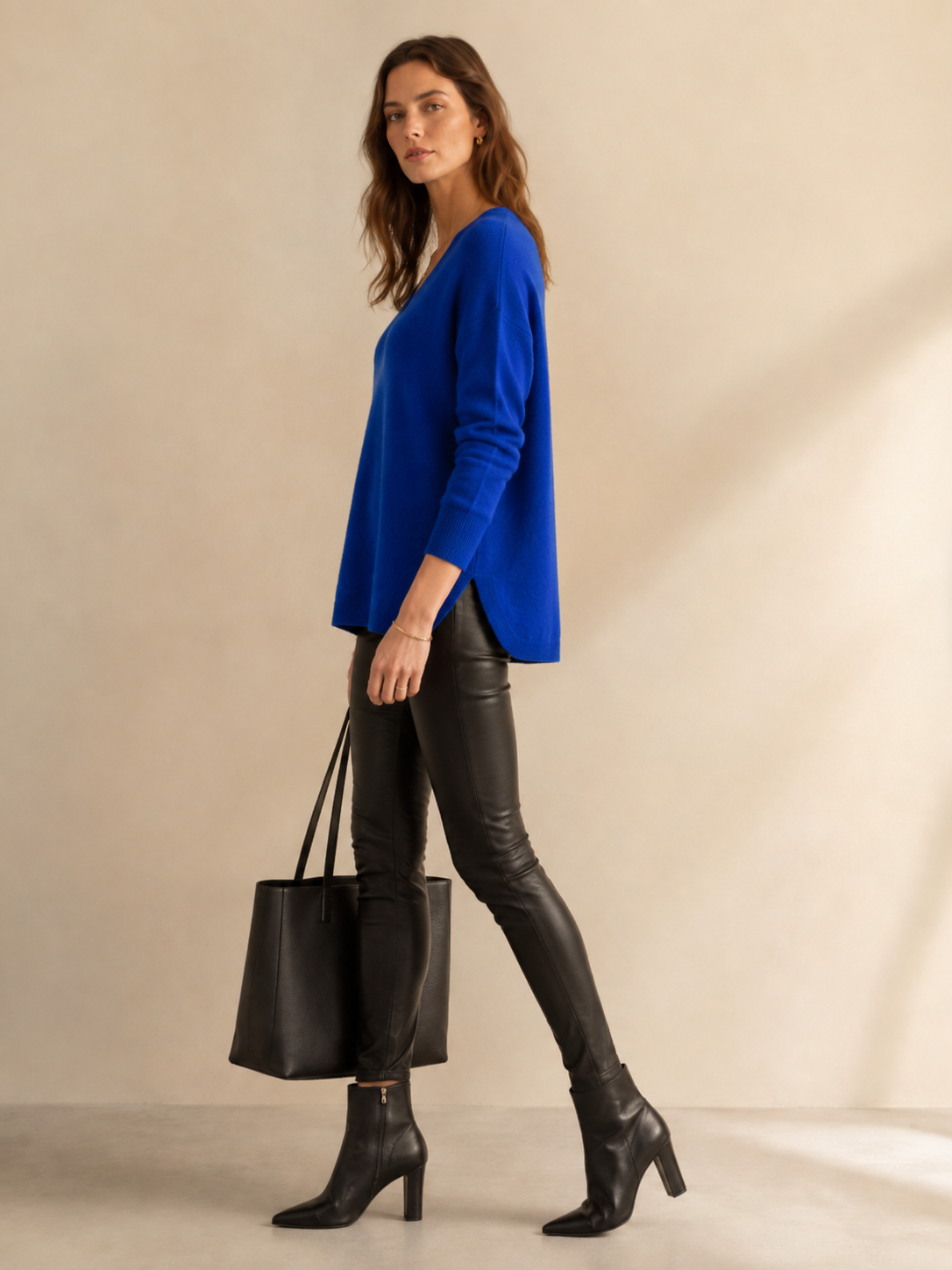 Zeitloser Kaschmir-Pullover Royalblau