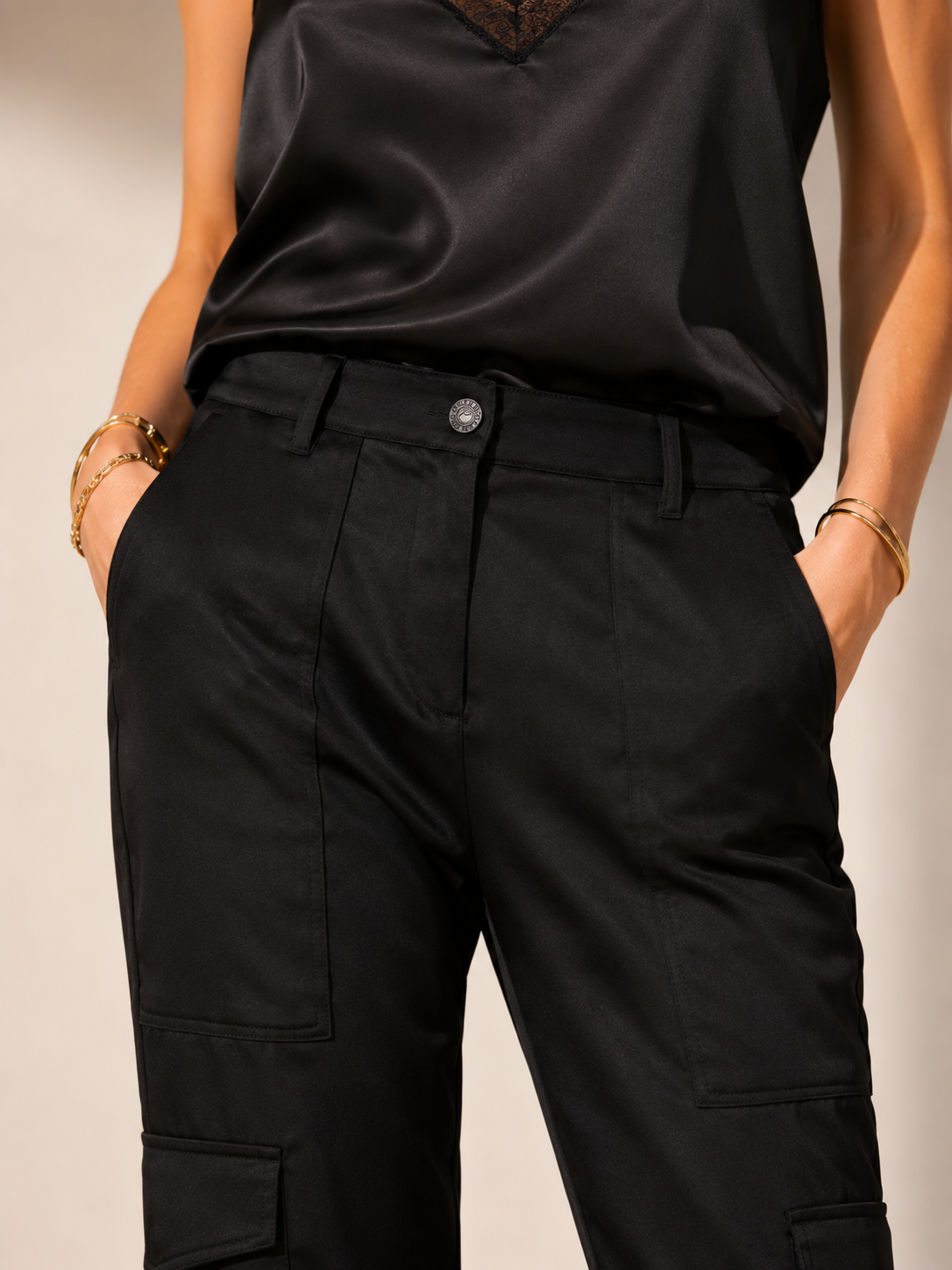 Satin-Cargo-Pants „Karo“ Schwarz