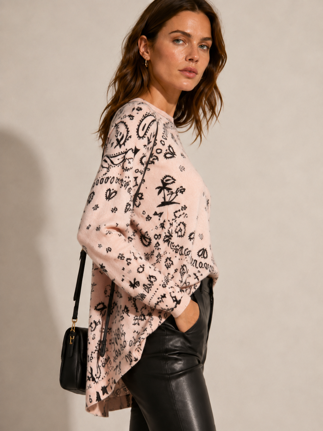 Statement-Pullover „Boho-Chic“ Zartrosa | Schwarz