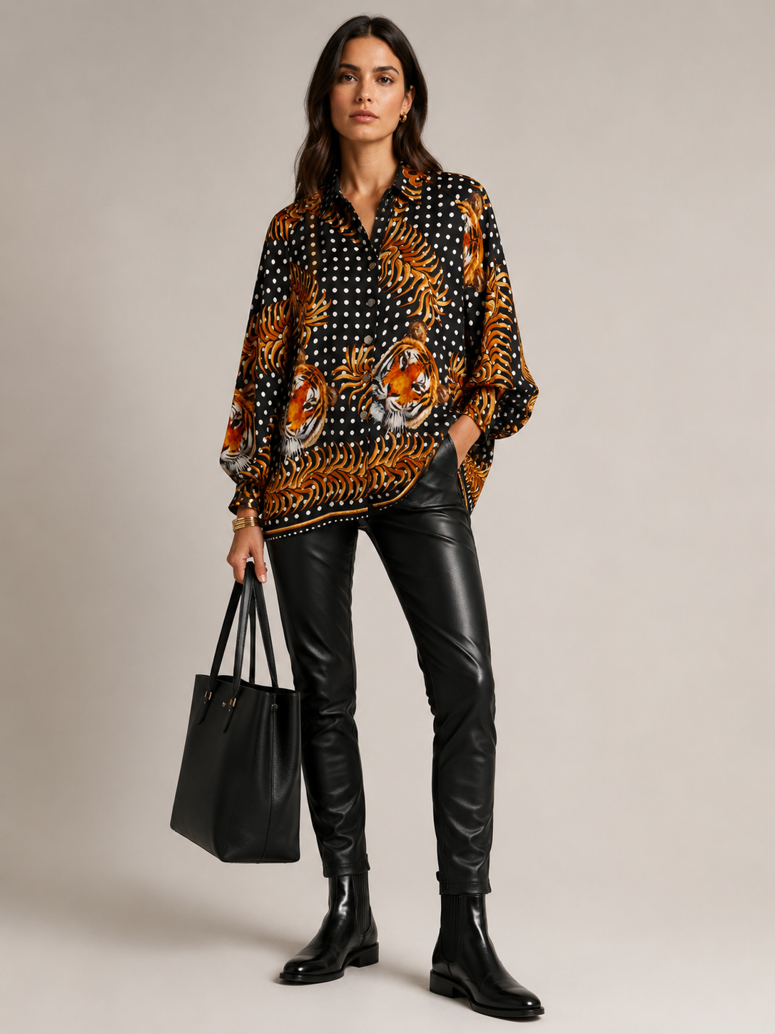 Statement-Bluse „Polka-Dots | Tiger-Motiven“ Schwarz | Multicolor