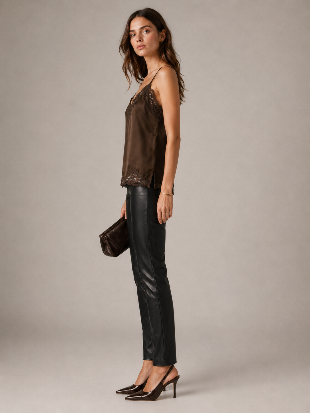 Seidene Spitzen-Camisole „Boudoir-Stil“ Moosgrün / Umbra