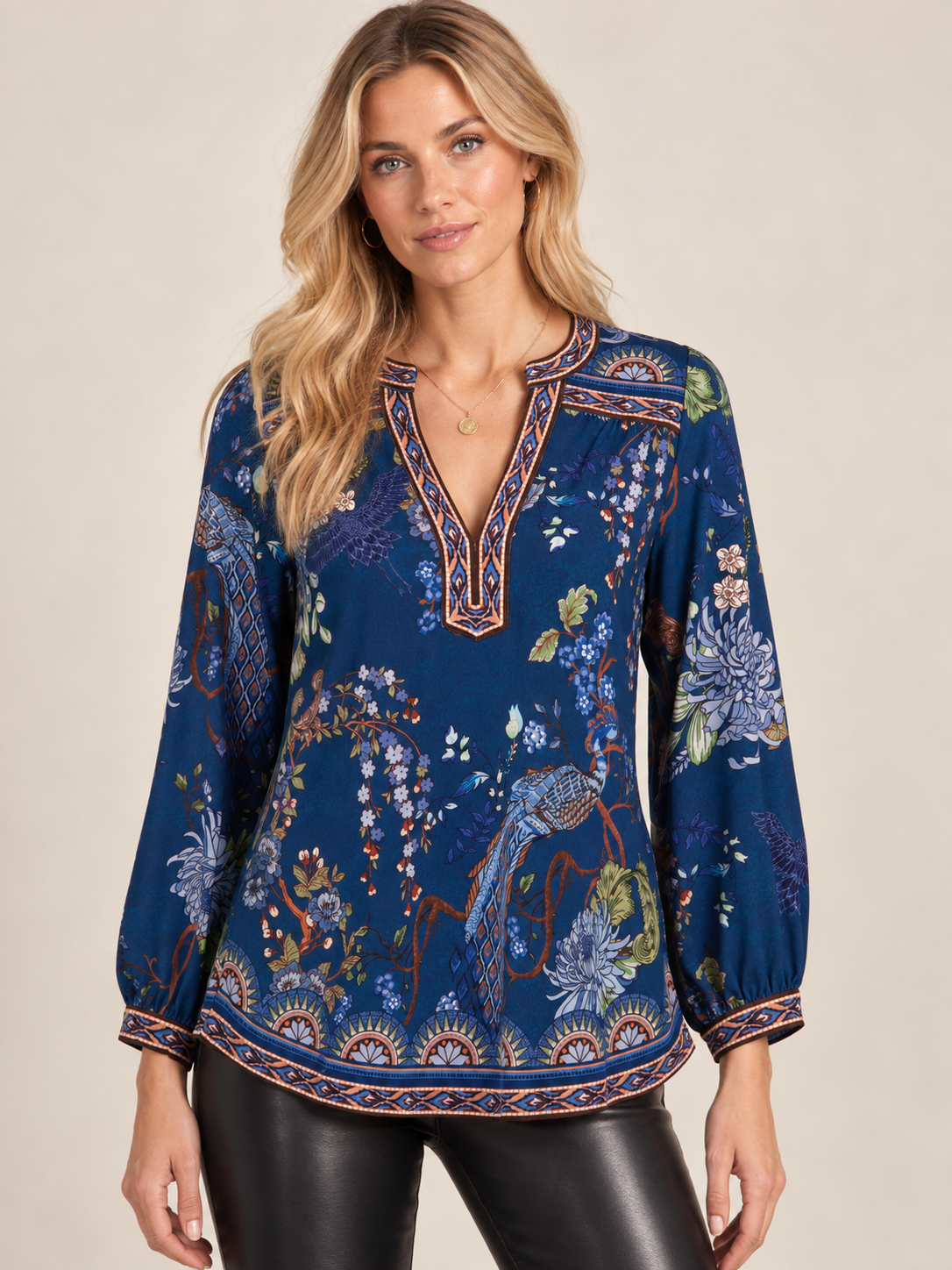 Bohemian-Chic-Bluse „Exotische Eleganz“ Blau | Multicolor