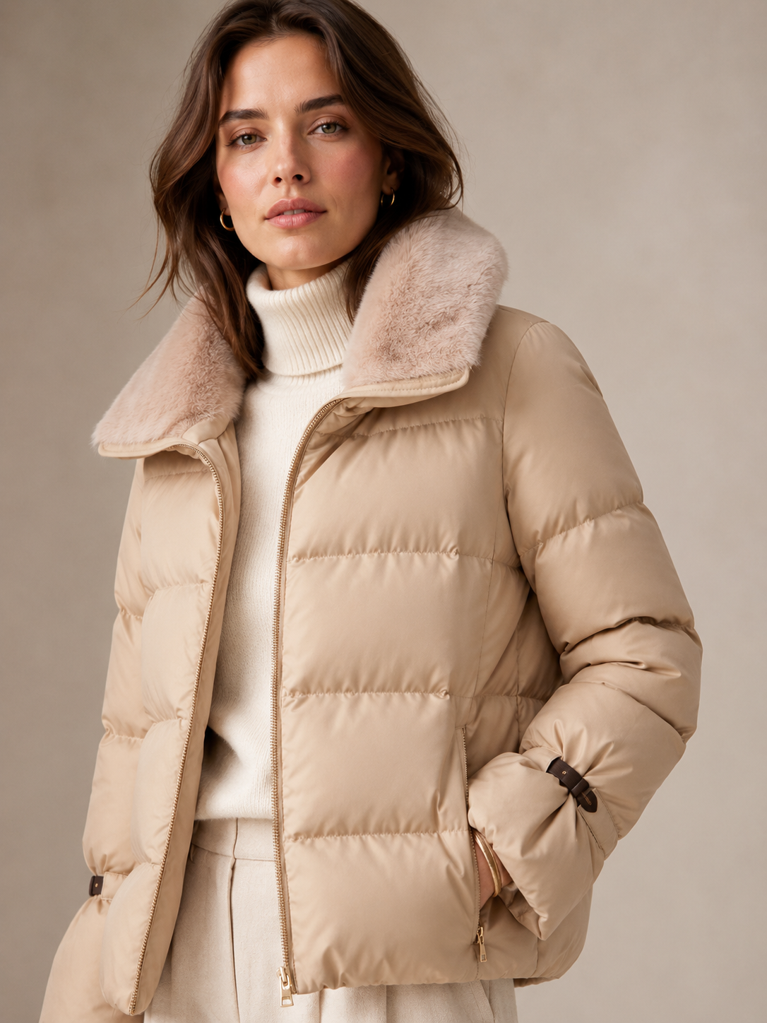 Daunenjacke Hellbeige