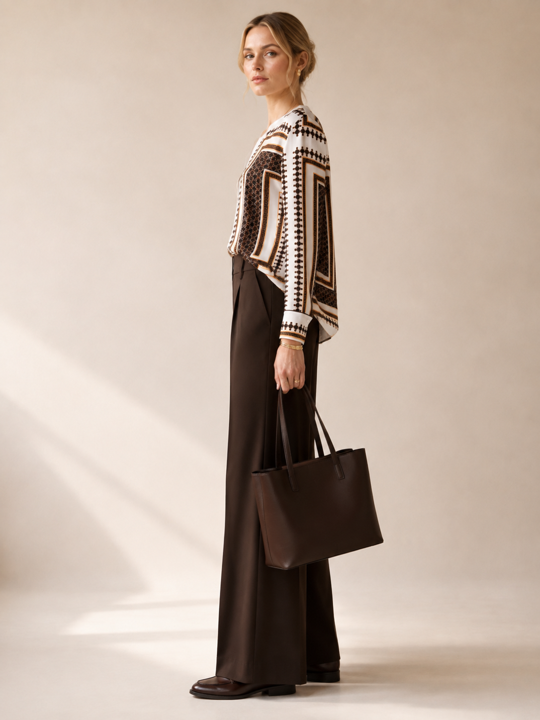 Statement-Bluse „Geometrischen Ornamenten“ Braun | Gelb | Weiß