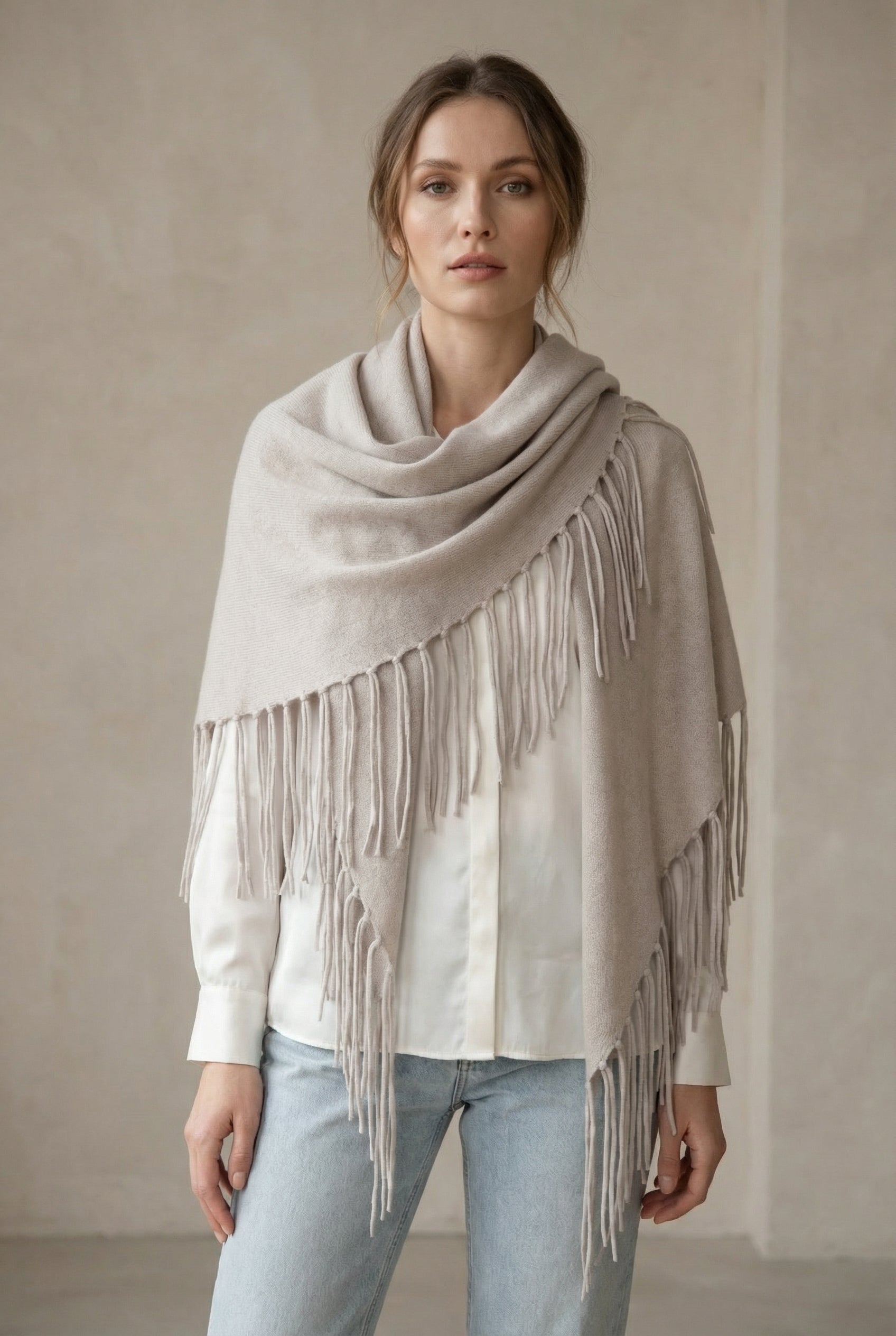 Dreieckstuch „Fransen“ Taupe